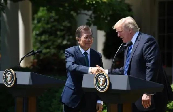 韩国效仿老蒋提前站队，这回可捅下大篓子来了！