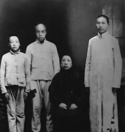 毛主席诞辰129周年:以100张罕见照片来缅怀他老人家!