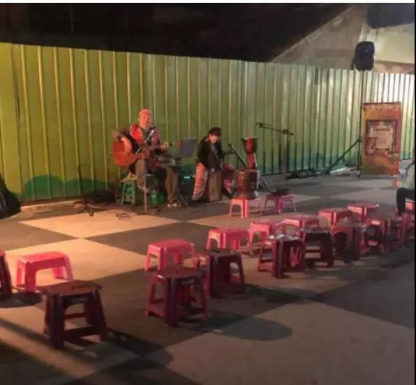 台湾夫妇投票蔡英文后，仅3天就失业了