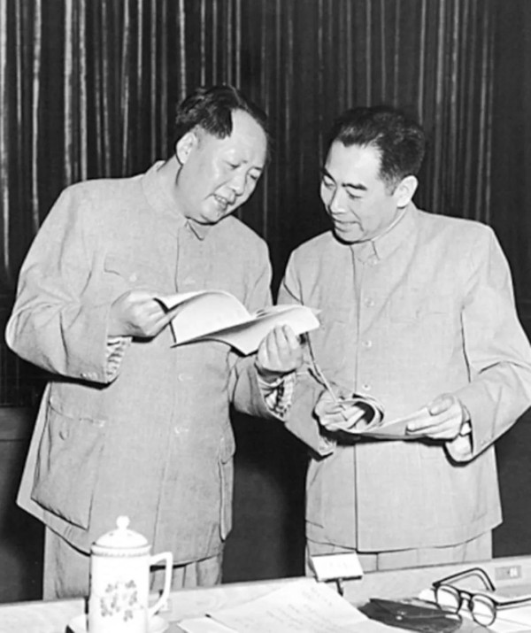 红墙摄影师眼中的毛主席