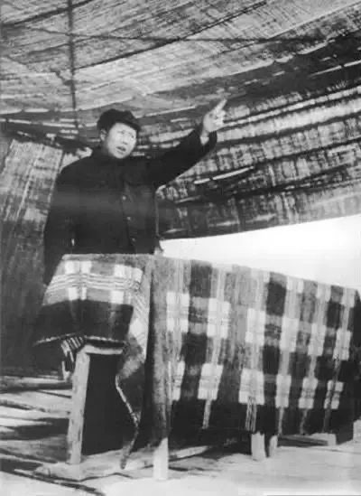 毛主席诞辰129周年:以100张罕见照片来缅怀他老人家!