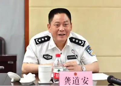 司马南：必须拿起人民民主专政这把刀子