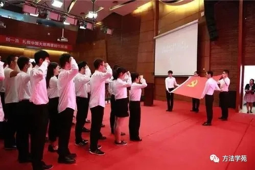 王希苏：理直气壮地为中国民主喝彩